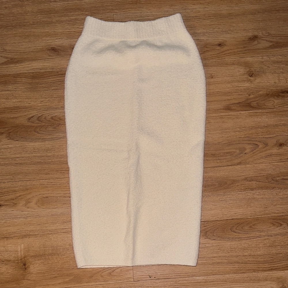 Express Cream Pencil Skirt